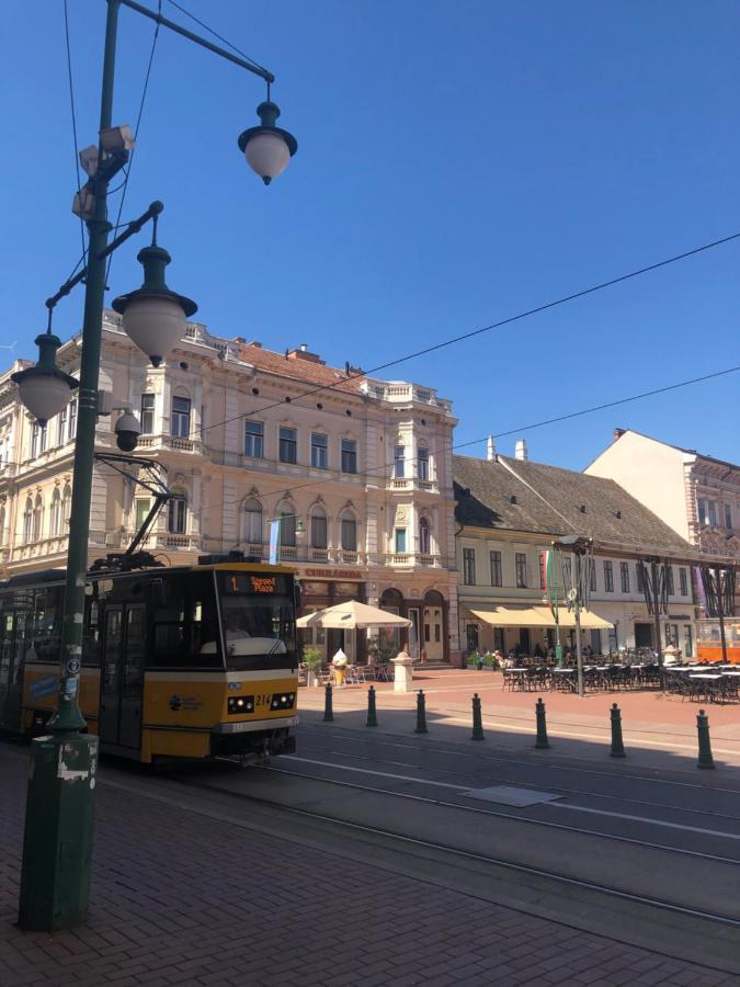 Silver Dawn Apartments Сегед Екстер'єр фото