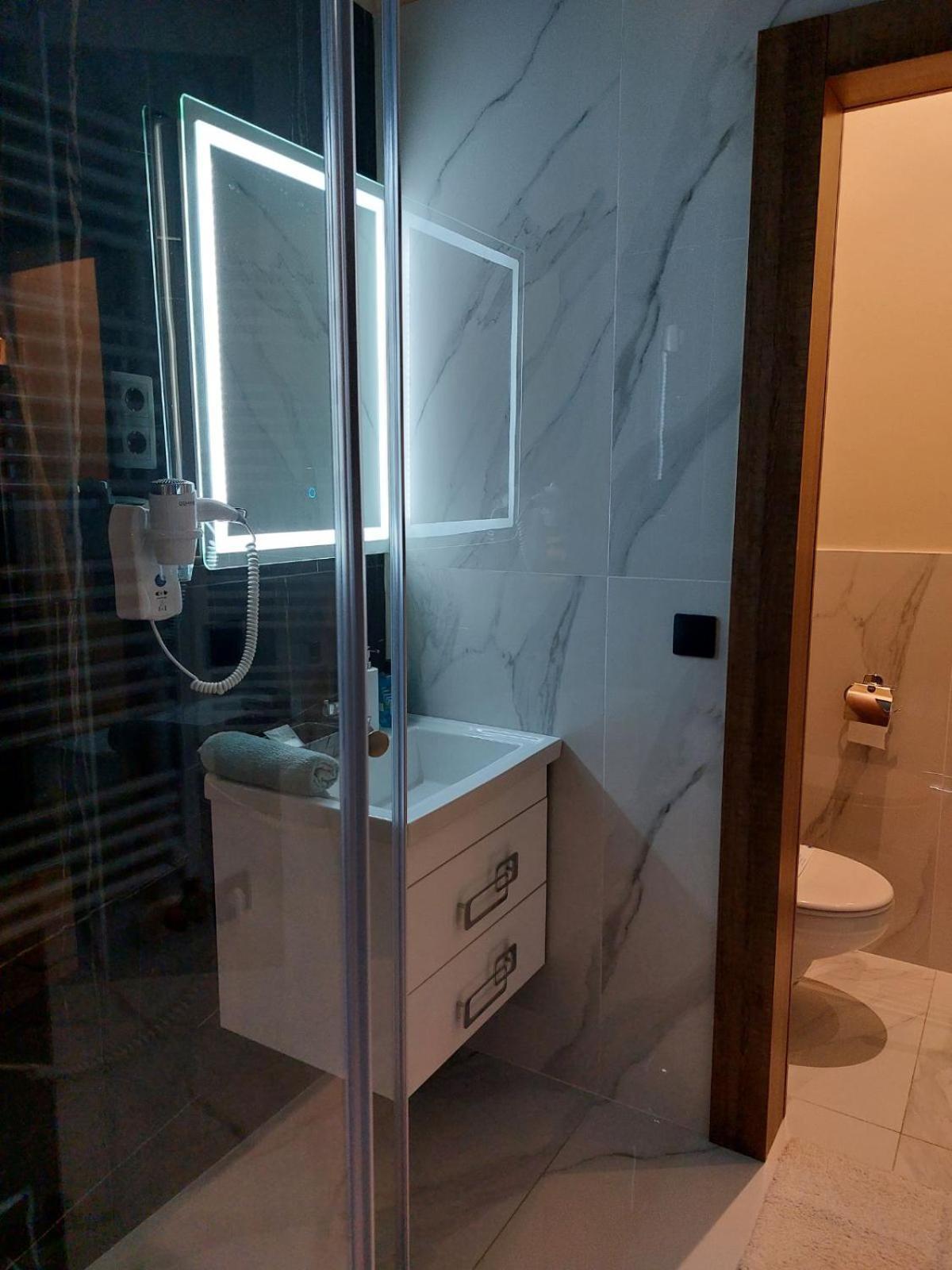 Silver Dawn Apartments Сегед Екстер'єр фото