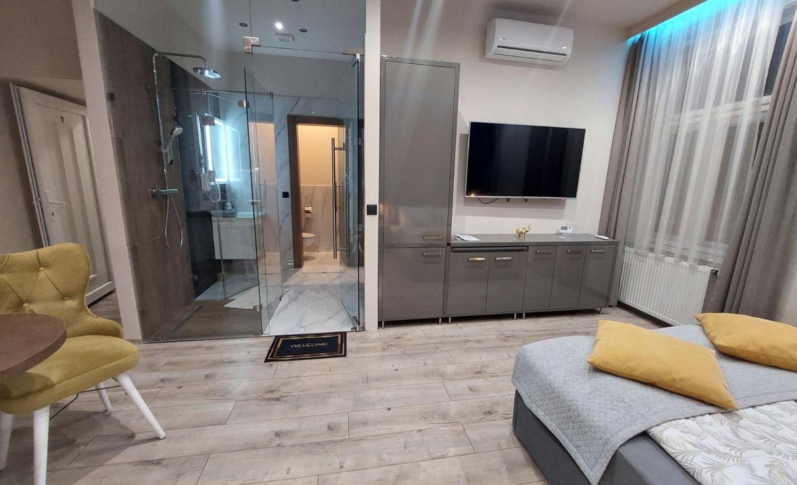 Silver Dawn Apartments Сегед Екстер'єр фото