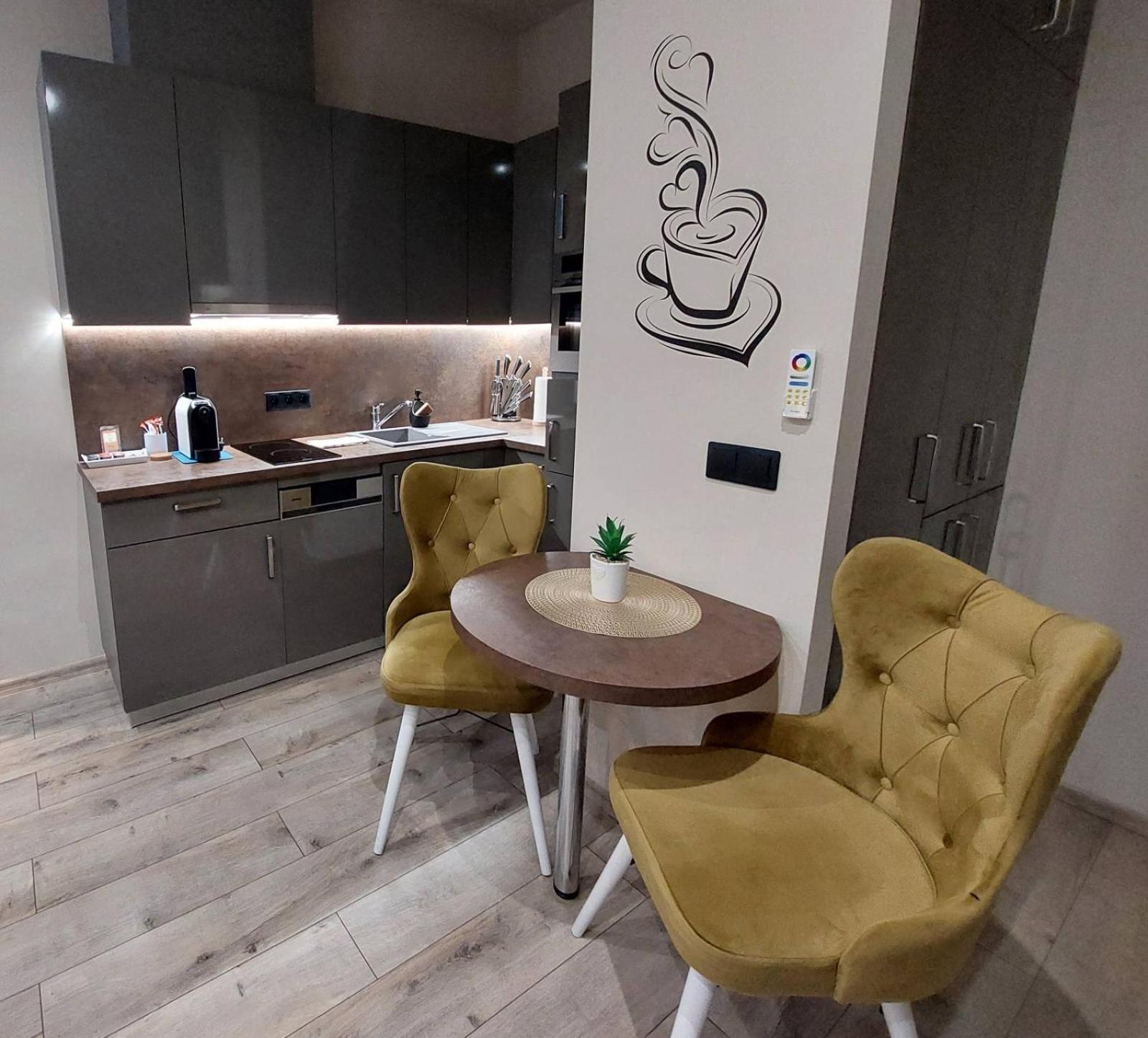 Silver Dawn Apartments Сегед Екстер'єр фото